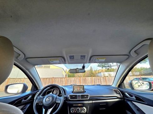 Used 2016 MAZDA MAZDA3 i Sport w/ Preferred Equipment Package image 23