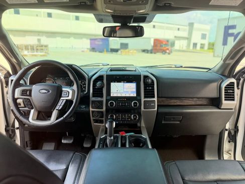 Used 2019 Ford F150 Lariat w/ Equipment Group 502A Luxury AWD/4WD image 28