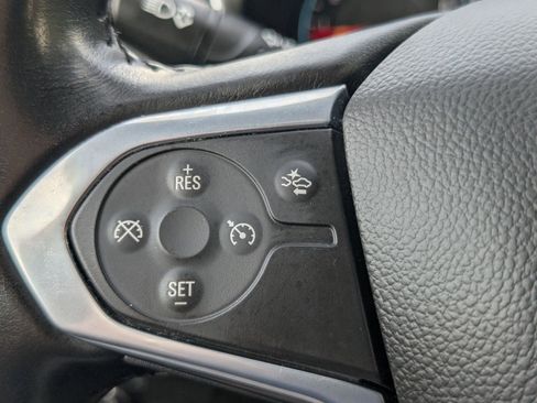 Used 2022 Chevrolet Traverse LT FWD image 24