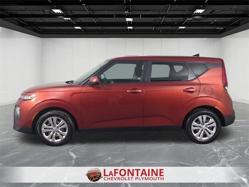 Used 2021 Kia Soul LX image 5