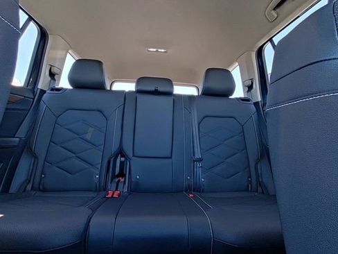 New 2026 Volkswagen Atlas SE image 27