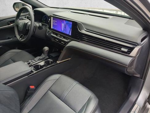 Used 2025 Toyota Camry XSE image 21