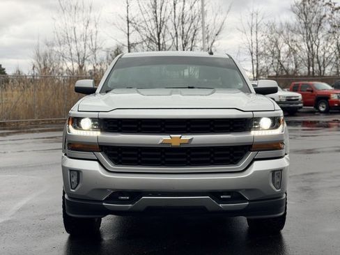 Used 2018 Chevrolet Silverado 1500 LT w/ All Star Edition image 2