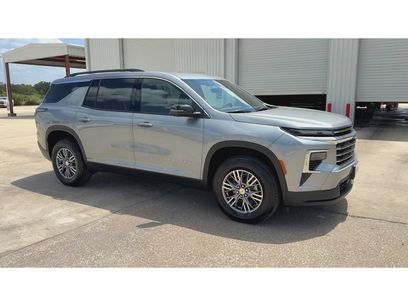 New 2027 Chevrolet Traverse LT w/ Driver Confidence Package
