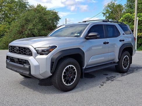 Certified 2025 Toyota 4Runner TRD Off-Road Premium w/ Tow Technology Package AWD/4WD image 3