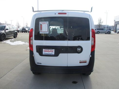 Used 2018 RAM ProMaster City Tradesman image 4