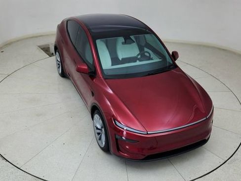 Used 2026 Tesla Model Y AWD image 75