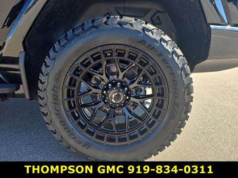 New 2025 GMC Hummer EV 3X image 3