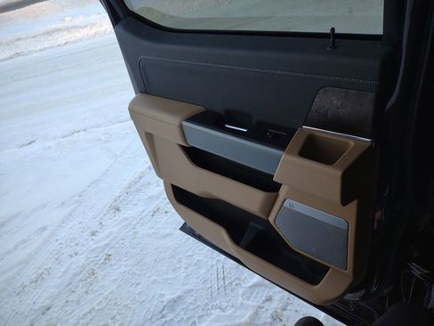 Used 2024 Ford F350 Lariat image 22