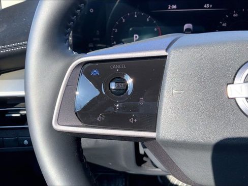 Used 2025 Nissan Murano SL image 18