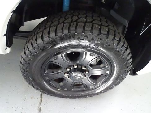 Used 2018 RAM 2500 Laramie w/ Sport Appearance Group AWD/4WD image 30