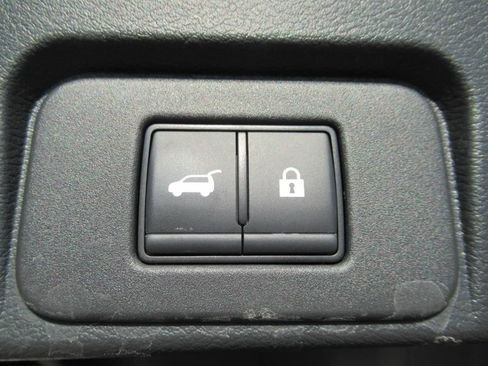 Used 2024 Nissan Rogue Platinum w/ Platinum Premium Package AWD/4WD image 37