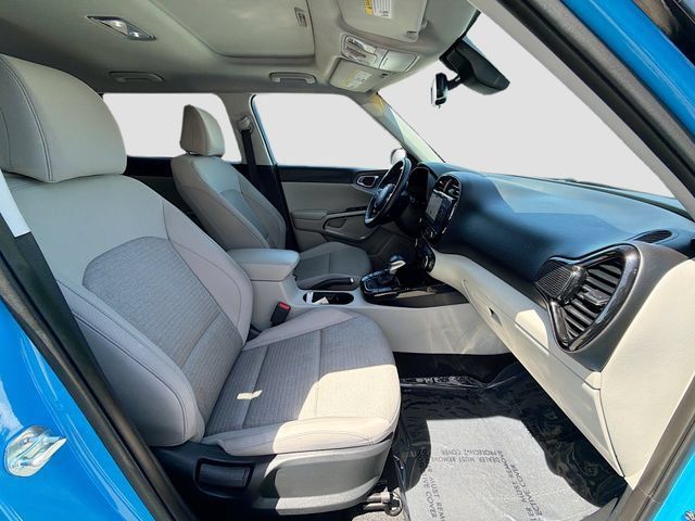 Used 2024 Kia Soul EX FWD image 28