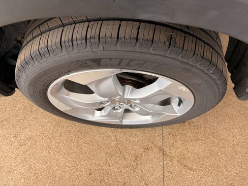 Used 2016 Honda HR-V EX image 43