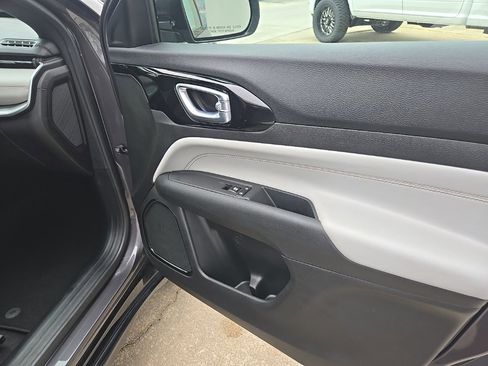 Used 2024 Jeep Compass Limited w/ Elite Group image 67