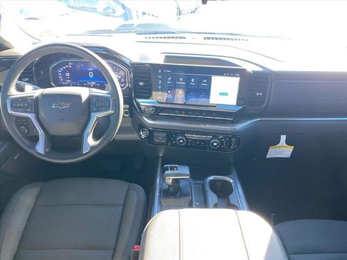 Used 2025 Chevrolet Silverado 1500 LT Trail Boss w/ Convenience Package II image 15