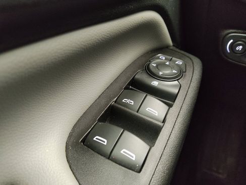 Used 2022 Chevrolet Equinox LS image 27