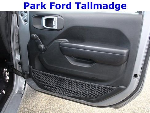 Used 2018 Jeep Wrangler Sport image 20