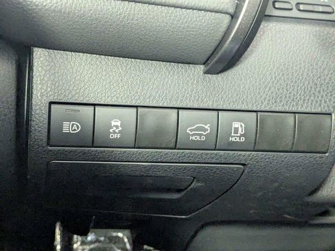 Used 2024 Toyota Camry SE FWD image 17
