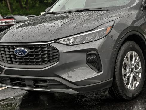 Certified 2023 Ford Escape Active w/ Tech Pack #1 AWD/4WD image 6