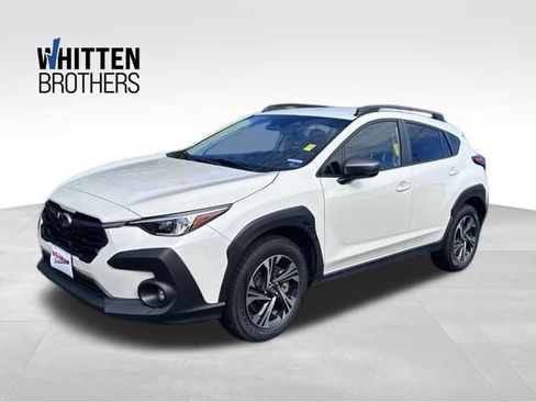 Used 2024 Subaru Crosstrek 2.0i Premium w/ Crosstrek Mirror Package AWD/4WD image 1