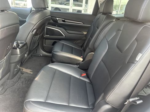 Used 2025 Kia Telluride S AWD/4WD image 9