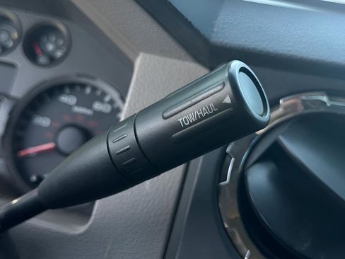 Used 2009 Ford F350 XLT image 27