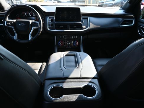 Used 2021 Chevrolet Tahoe Z71 w/ Rear Media and Nav Package image 3