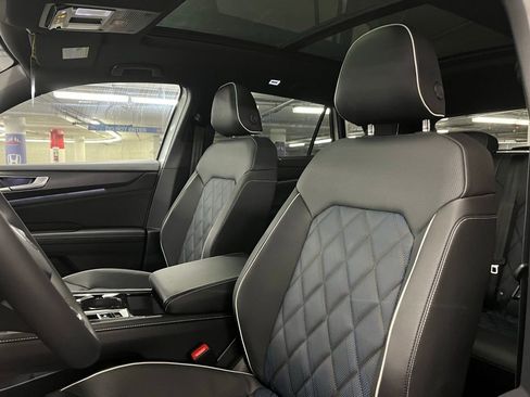 New 2026 Volkswagen Atlas Cross Sport SEL Premium R-Line AWD/4WD image 21