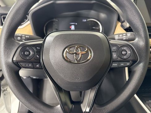 Certified 2025 Toyota RAV4 LE FWD image 16
