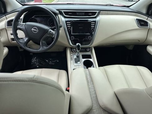 Certified 2024 Nissan Murano SV image 16