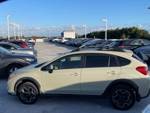 Used 2013 Subaru Crosstrek 2.0i Premium image 2