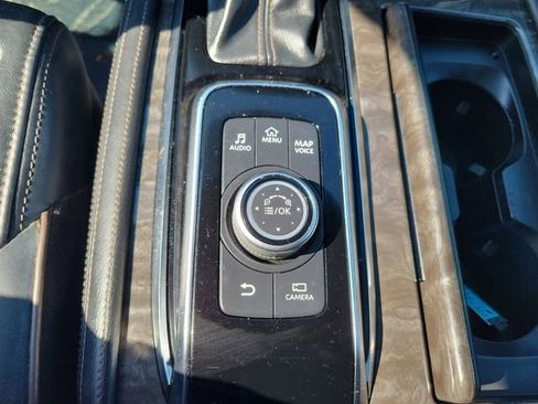 Used 2023 Nissan Armada Platinum w/ Captain's Chairs Package AWD/4WD image 35