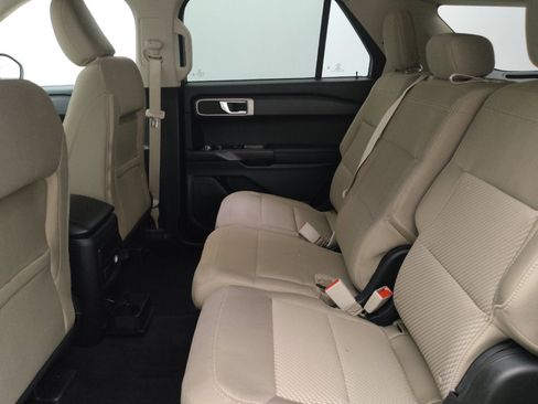 Used 2023 Ford Explorer 4WD image 18
