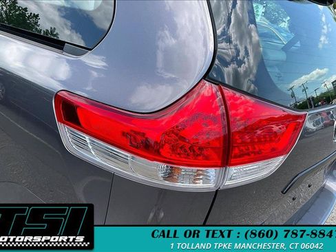 Used 2013 Toyota Sienna L FWD image 30