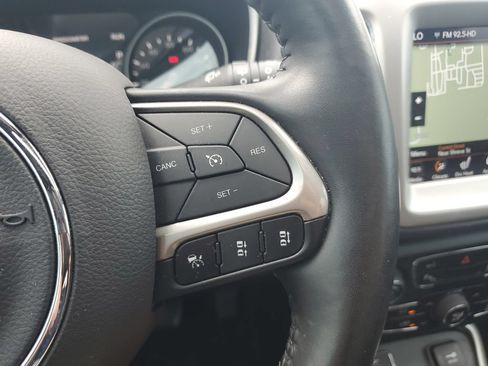 Used 2021 Jeep Compass Latitude w/ Sun and Sound Group FWD image 22
