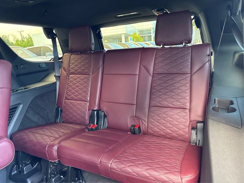 New 2026 Cadillac Escalade Luxury AWD/4WD image 12