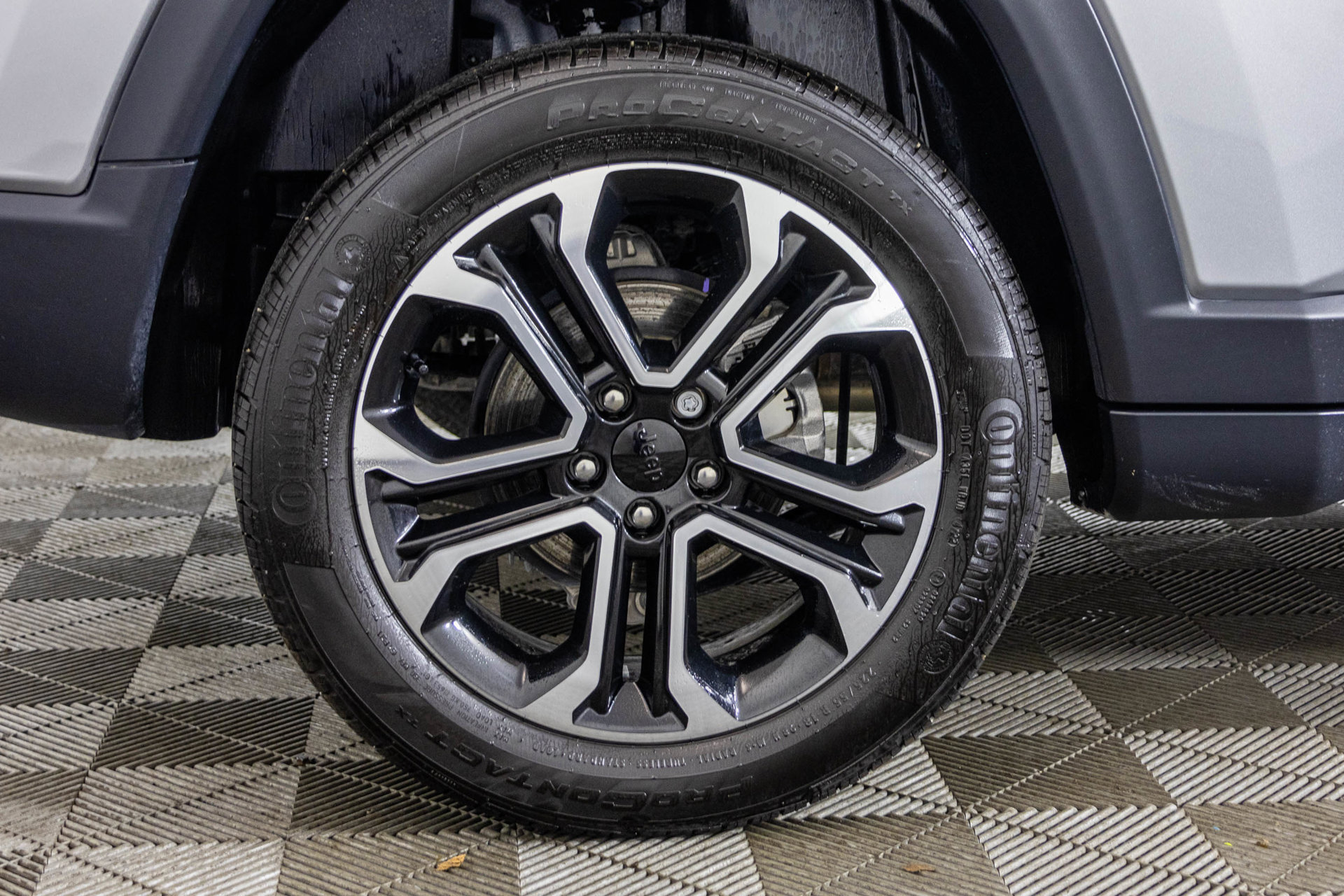 Used 2023 Jeep Compass Limited AWD/4WD image 52