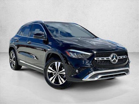 Used 2025 Mercedes-Benz GLA 250 image 12