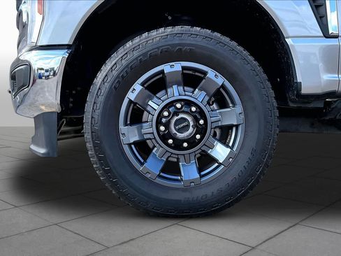 Used 2023 Ford F250 Lariat w/ Lariat Ultimate Package AWD/4WD image 10