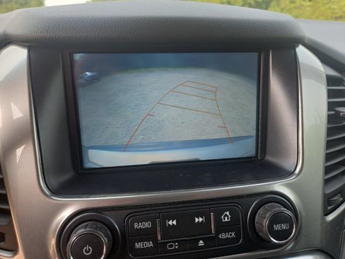 Used 2019 Chevrolet Tahoe LT w/ LT Signature Package RWD image 20