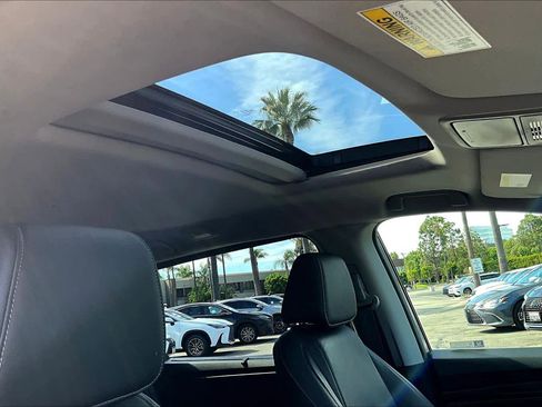 Used 2023 Honda Odyssey EX-L image 13