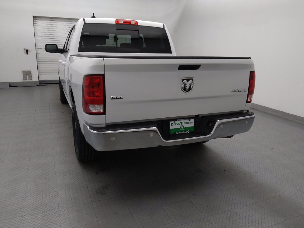 Used 2019 RAM 1500 Classic SLT w/ Luxury Group AWD/4WD image 6