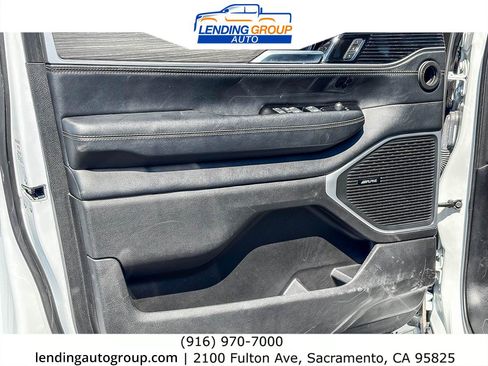 Used 2024 Jeep Wagoneer Series II w/ Flexible Seating Group RWD image 20
