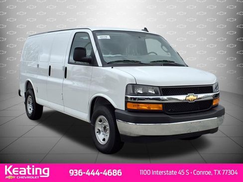 New 2025 Chevrolet Express 2500 w/ Driver Convenience Package image 3