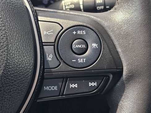 Used 2021 Toyota RAV4 XLE w/ XLE Grade Weather Package AWD/4WD image 31