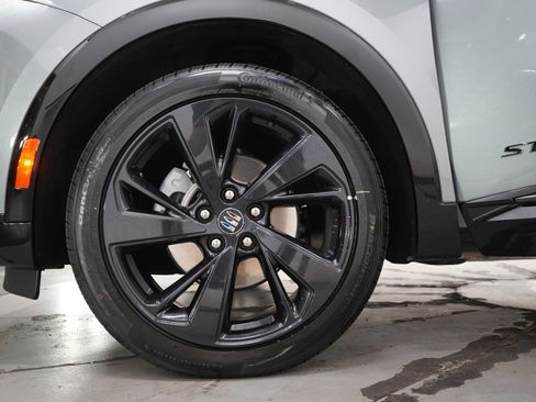 Used 2025 Buick Envision Sport Touring AWD/4WD image 33