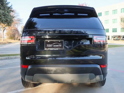 Used 2017 Land Rover Discovery First Edition image 6