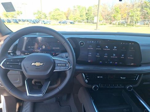 New 2026 Chevrolet Tahoe LS image 2