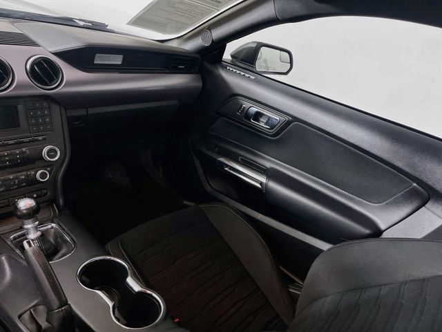 Used 2017 Ford Mustang Coupe RWD image 22